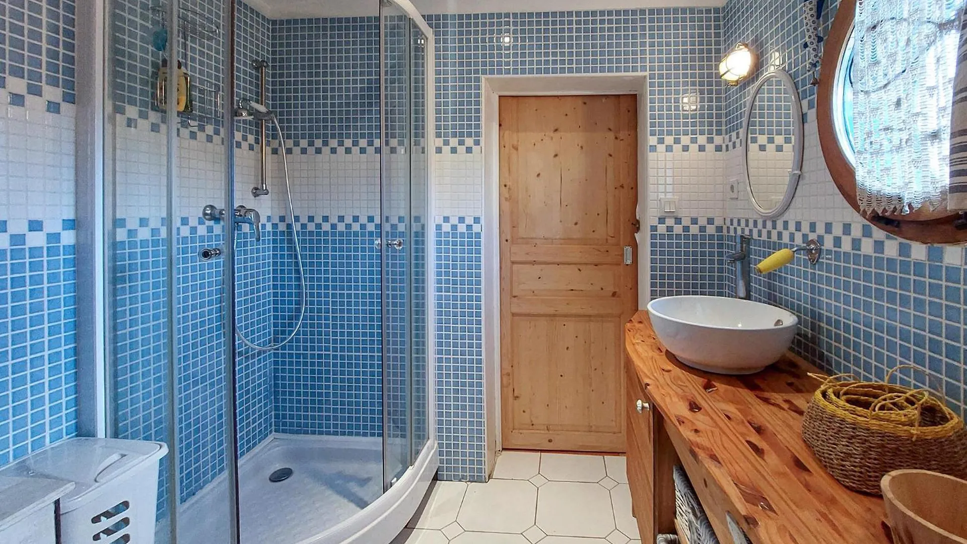 Holiday home Gorgeous Home In Pleumeur-Bodou With Kitchenette France