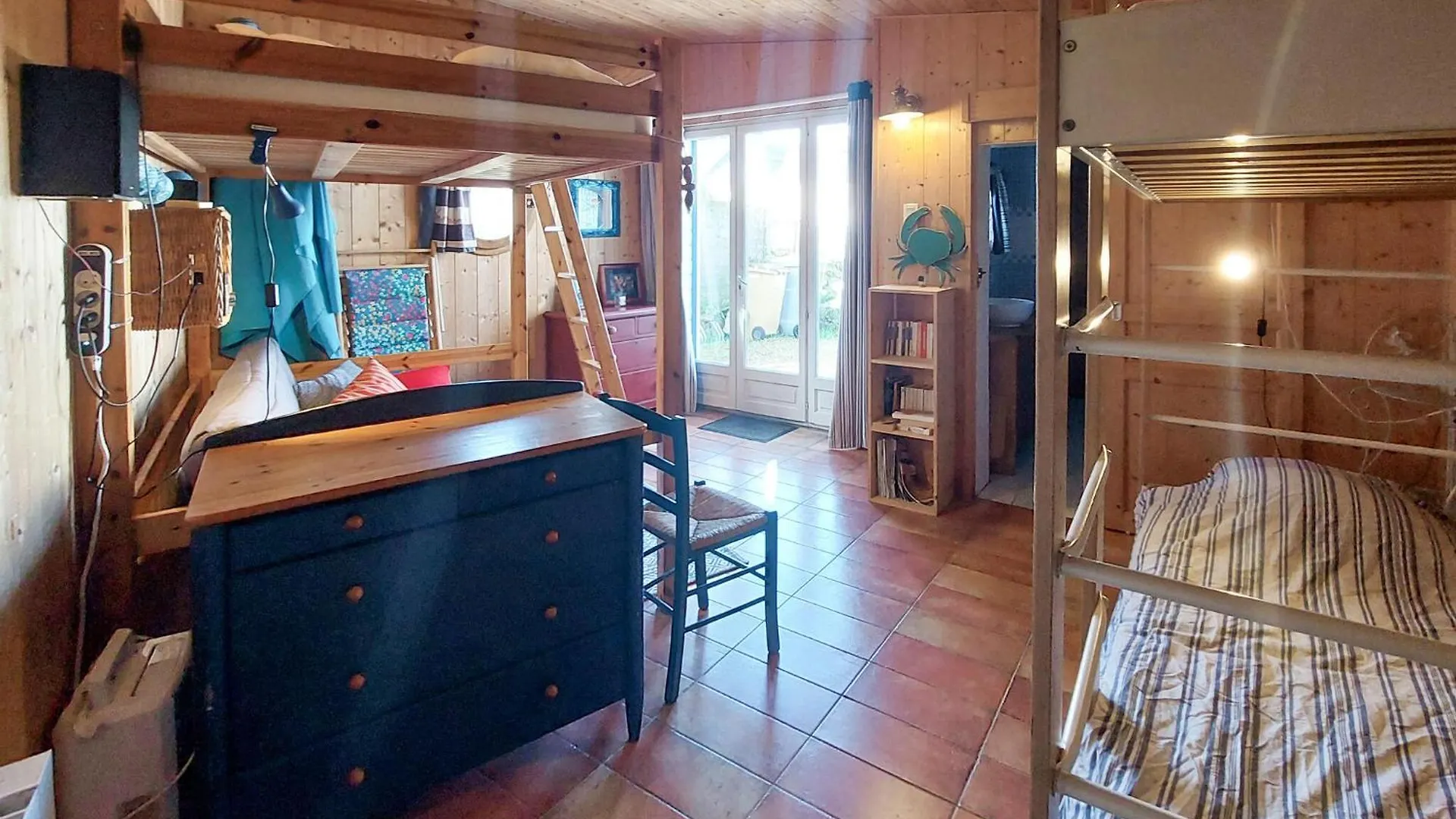 Gorgeous Home In Pleumeur-Bodou With Kitchenette צרפת